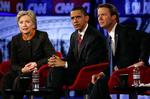 Trekløveret Hillary Clinton, Barack Obama og John Edwards dyster om at blive demokraternes præsidentkandidat. 
