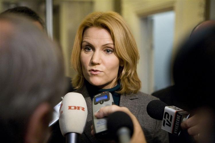 Naser Khader er blevet snydt af regeringen, vurderer Helle Thorning-Schmidt. 