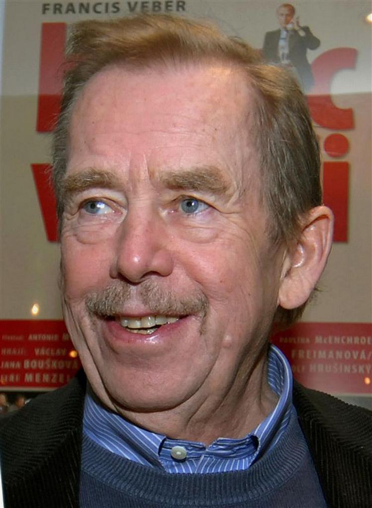Vaclav Havel fotograferet i november sidste år i Prag, hvor han udgav sin seneste bog 'Leaving'. 