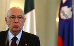 Italiens præsident, Giorgio Napolitano, har bedt Senatets formand om at danne en overgangsregering. 