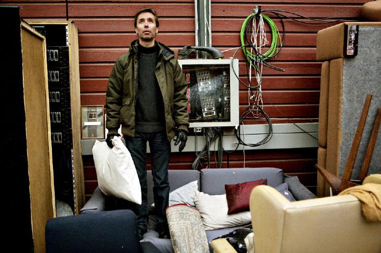 Åke Sandgren føler sig ikke ramt af kritikken om, at instruktører med afsæt på den danske filmscene gentager sig selv med værker om parforhold. »Det her er alt andet end en klassisk film om tosomhed«. 