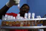 Kendskabet til HIV og Aids er så dårligt i Indien, at myndighederne i landets tredjestørste stat, Maharashtra, nu overvejer at tvinge par til at blive testet for HIV, inden de bliver gift. 