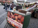 København skal være mere broget og livlig. Derfor udbyder kommunen nu omkring 30 stadepladser til salg af andet end brændte mandler og frugt. 