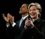 Barack Obama og Hillary Rodham Clinton modtager publikums hyldest under deres debat i Los Angeles 31. januar. 