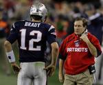 Bill Belichick (th.) var meget lidt meddelsom, da han på pressemødet efter Super Bowl skulle forklare om sit nederlag. 