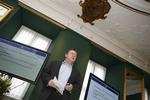 Finansminister Lars Løkke Rasmussen (V) fremlægger regeringens reviderede forslag til finansloven 20087. 
