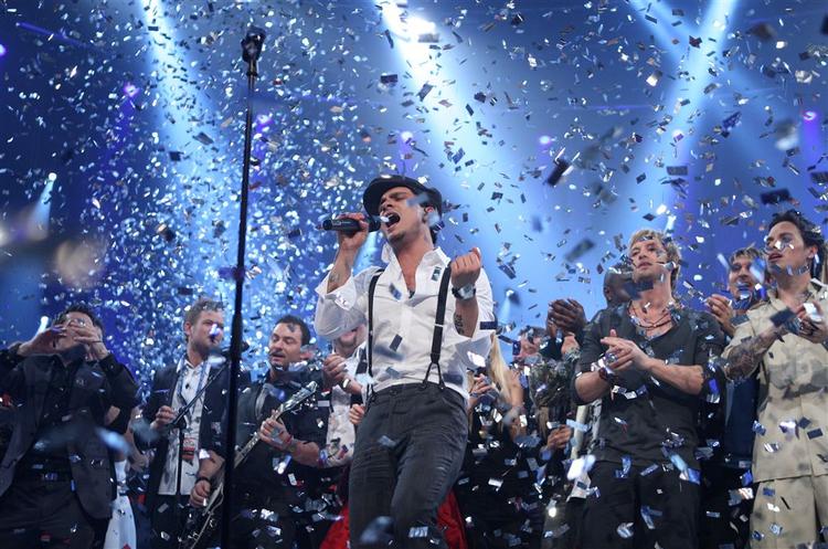 Dansk Musiker Forbund har senest modtaget en henvendelse fra en musiker, der skulle have spillet til Melodi Grand Prixet i lørdags på DR 1. Musikeren skulle optræde uden for selve konkurrencen, men på den betingelse, at han gjorde det gratis. 