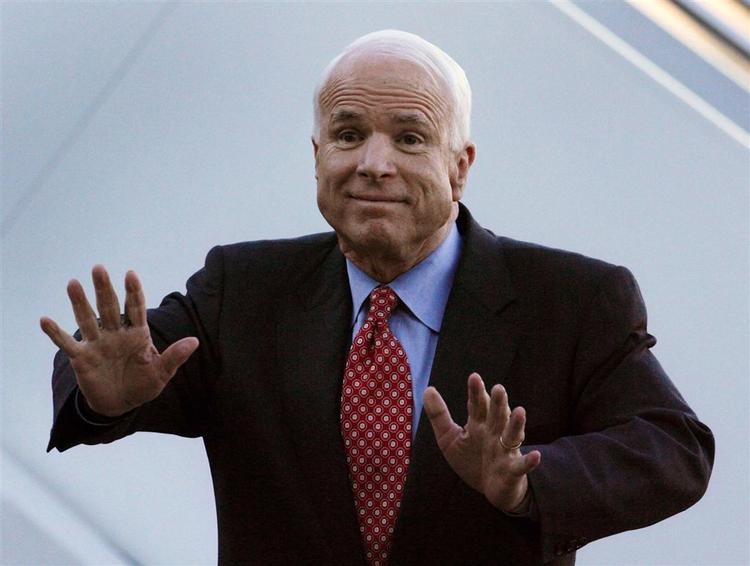 John McCain er favorit, men ikke sikker på at ende som republikanernes kandidat. 