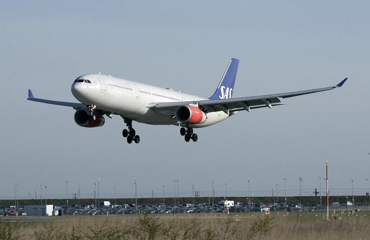 En Airbus A330 fra SAS under indflyvning. 