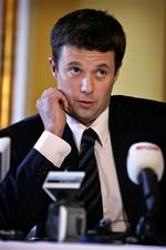 Kronprins Frederik udtaler sig nu alligevel om IOC. 