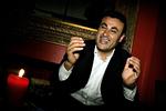Naser Khader byder endnu flere medlemmer på sherry og kransekage. 