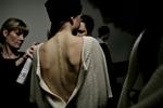 Alt for tynde modeller er ikke velkomne på de spanske catwalks. Her er en model ved at blive gjort klar til show under den netop overståede københavnske modeuge. 