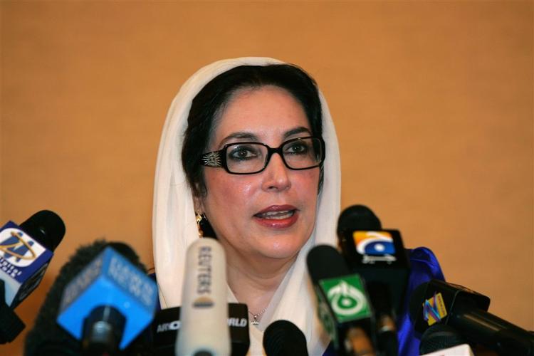 Benazir Bhutto nåede blot at være tilbage i Pakistan i godt to måneder, før hun blev myrdet. 