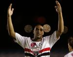 Adriano har vist fin form i sine første kampe for Sao Paulo og har scoret fem gange. 