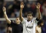 Raúl og Casillas (i baggrunden) jagter i denne sæson endnu et spansk mesterskab og den Champions League-titel de ikke har vundet siden 2002. 