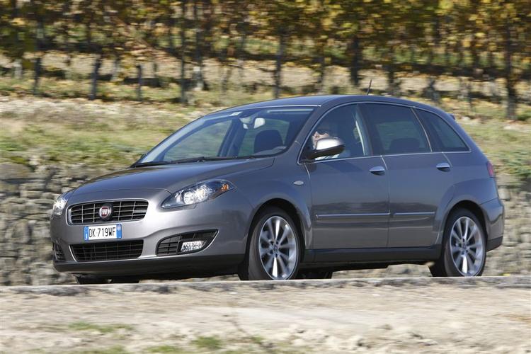 Fiat Croma Stationwagon - nu dækket af fem års garanti. 
