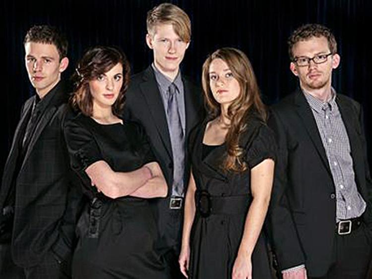 Trods modstand fra gruppens dommer, Lina Rafn, har Vocaloca valgt at synge Krummesangen ved aftenens udgave af det populære program X-factor på DR i aften. 