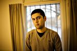 Angaar Khan fotograferet i et besøgsrum  i Vestre Fængsel, hvor han har siddet siden han meldte sig selv til poliiet i starten af januar. 