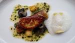 Man kan godt få store madoplevelser til rimelige priser. Her ses en kalvehale med foie gras fra Restaurant Oubæk. 
