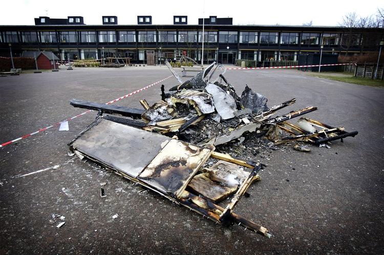 Genopbygningen af den nedbrændte del af Værebroskolen løber op i stort millionbeløb, anslår kommunen. 