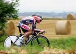 Cadel Evans på en af enkeltstarterne under sidste års Tour de France. 