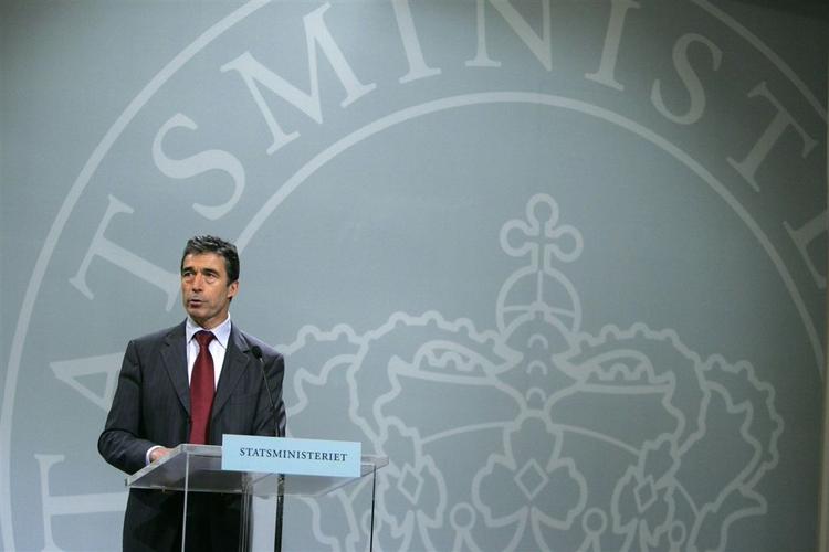Statsminister Anders Fogh Rasmussen (V) under dagens pressemøde. 