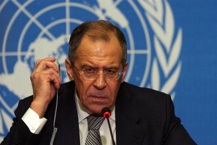 Den russiske udenrigsminister Sergej Lavrov taler dunder til USA omkring Kosovas selvstændighed. 