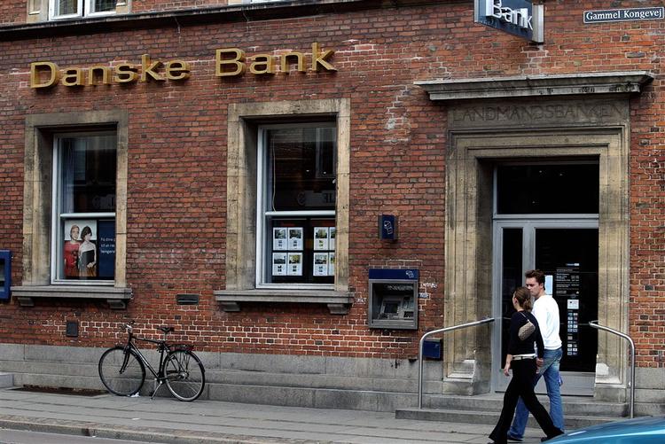 Du bør undersøge, om din bank er netop den bank, der har det mest fordelagtige tilbud til dig og din økonomi. 