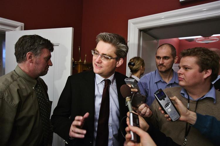 Søren Pind beholder sit ordførerskab som udenrigspolitisk ordfører og sine øvrige poster i partiet. 