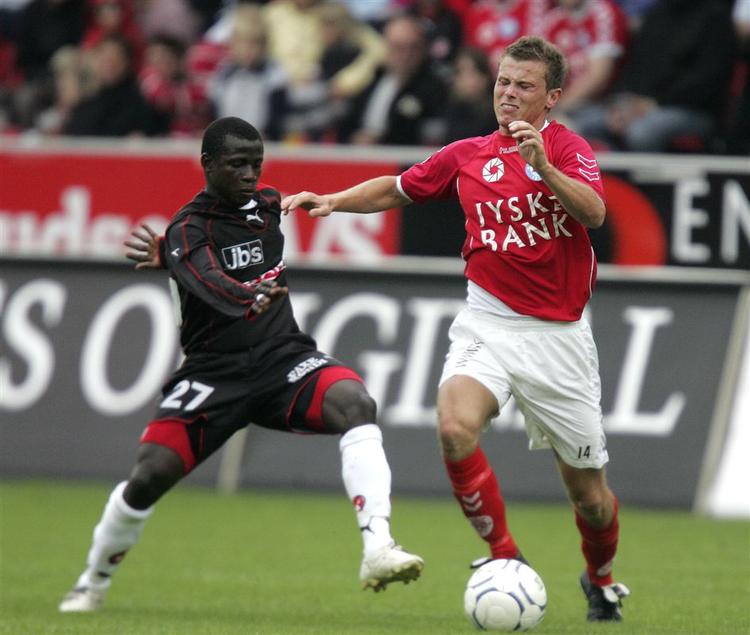 Adigun Salami (tv.) er en af FC Midtjyllands Superligaspillere, som vakte opsigt i forbindelse med en talentturnering i Italien. 