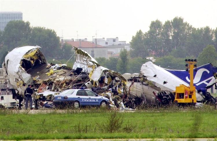 118 mennesker omkom, da et SAS-fly blev ramt af en mindre fly i Linate-lufthavnen i Italien i 2001. Heraf 16 danskere. 
