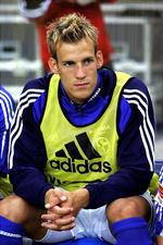 Søren Larsen har svært ved at komme på banen i Schalke. 
