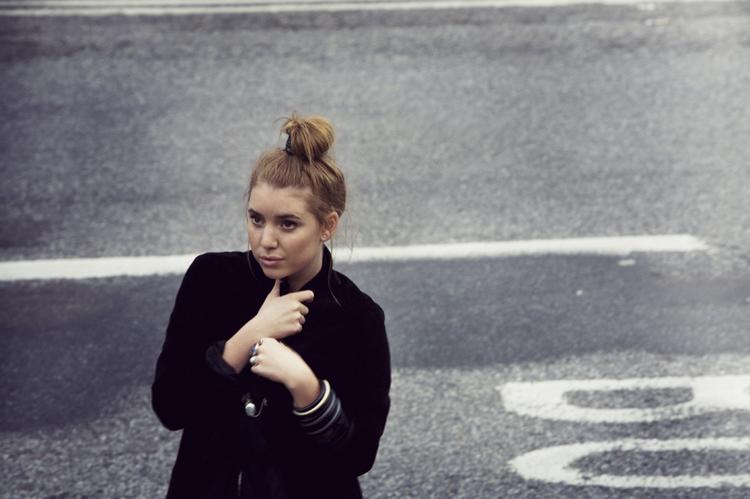 Lykke Li og producerteamet bag hende har begået et kækt, kønt og klogt pop-album. 