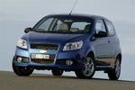 Opfrisket. Chevrolet Aveo, der før hed Kalos, har fået en Audi- inspireret kølergrill. Det kan dog ikke skjule, at bilen føles noget bedaget. Foto:  Chevrolet 