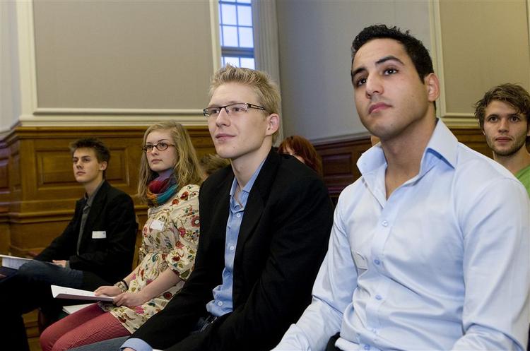 Ung Alliances nye første formand blev Benjamin Dickow (tredje fra venstre.) 