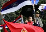 Unge serbere tog del i dagens demonstration i Mitrovica. 