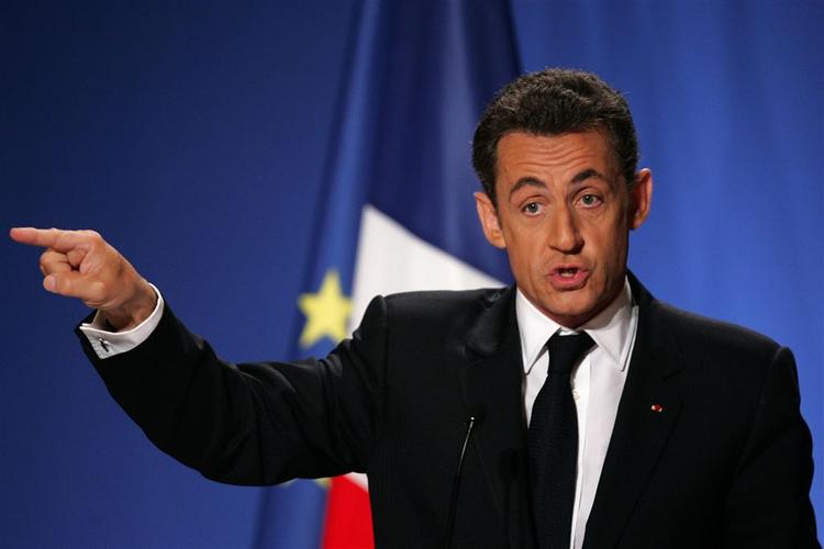 I Frankrig får Sarkozy stedse flere problemer i meningsmålingerne 