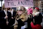 På lørdag inviterer Ungdomshusbevægelsen til fredelig demonstration i anledningen af etårsdagen for rydningen af Ungdomshuset på Jagtvej 69. 