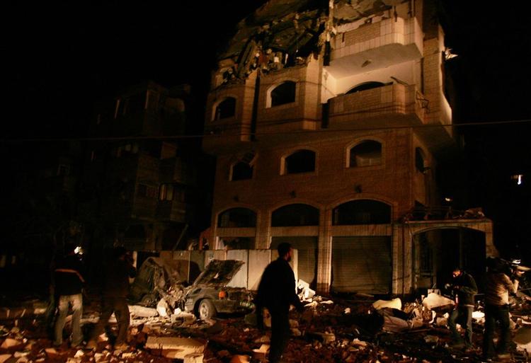 Kontorer i Gaza By efter et israelsk bombardement i går. 