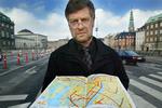 Karsten Nonbo bliver på sin post som formand for Færdselssikkerhedskommissionen. Arkivfoto. 