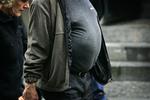 Nogle ekstra kilo på sidebenene udgør ingen sikkerhedsrisiko, mener en gruppe forskere. 