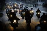 2.000 - 5.000 motorcykler kørte med i det traditionsrige optog, da bakken åbnede sidste år, oplyser Vejdirektoratet. 