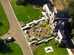 Neverland - på dansk Ønskeøen - bliver alligevel ikke sat på tvangsauktion. 