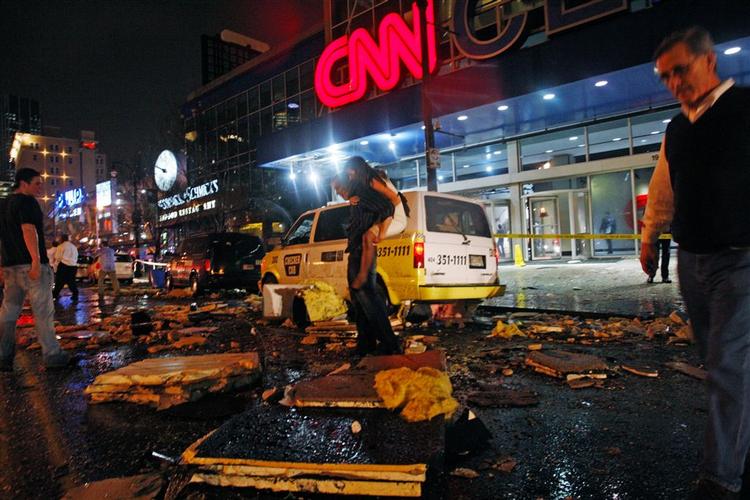 CNN's hovedkontor i Atlanta, Georgia, blev ramt af den voldsomme storm. 