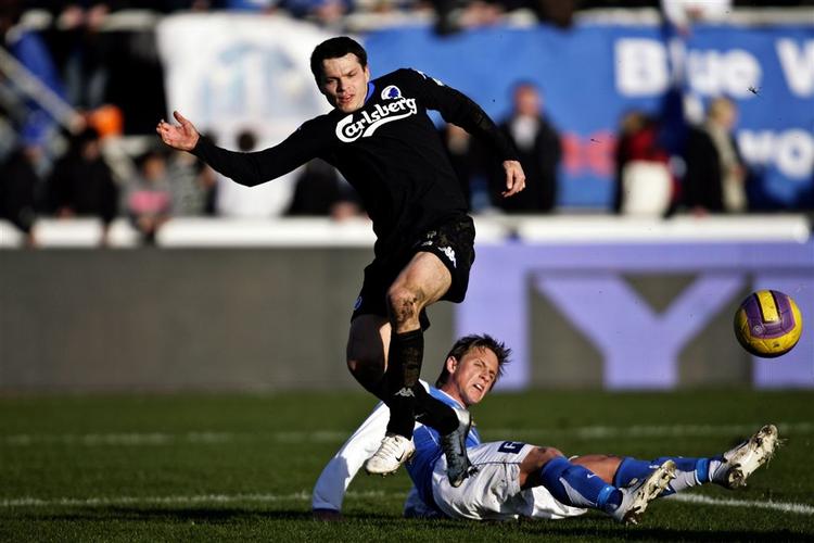 Libor Sionko havde flere opgaver på Lyngby Stadion i dag. Han skulle både score FCK's første mål og fungere som tolk for landsmanden Zdenek Pospech. 