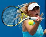 Caroline Wozniacki skal for tredje gang i år prøve kræfter med en spiller fra top-10, når hun møder russeren Svetlana Kusnetsova. 