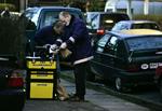 Politiets teknikere på arbejde på drabsstedet ikke langt fra Islev Station i Vanløse. 