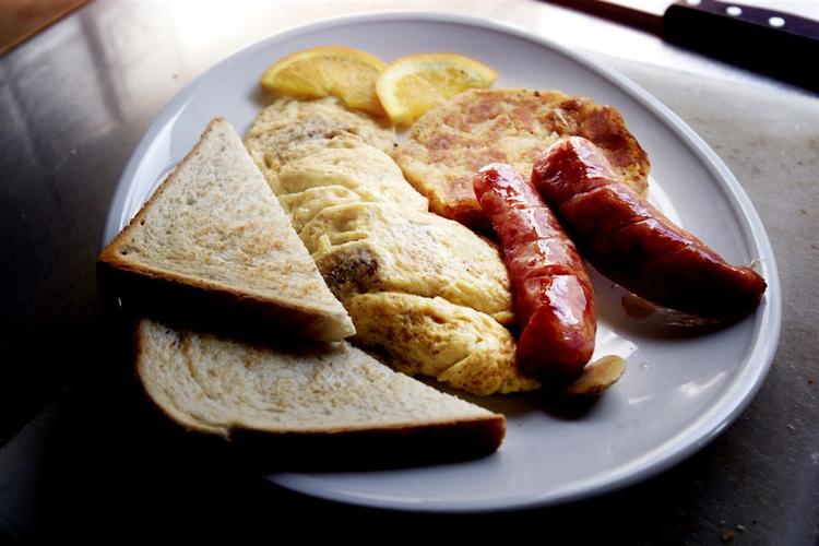 O's American Breakfast &amp; Dinner bruger konventionelle æg til deres brunch. 