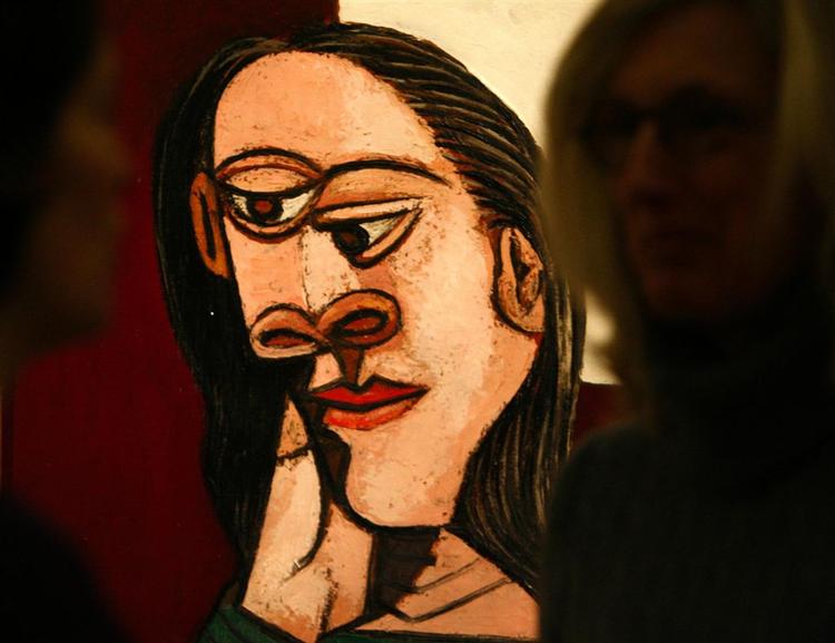 Præcist hvilke værker, de fem sigtede kunstforfalsknere har solgt forfalskningerne af, er endnu uvist, men det er blandt andet gået ud over flere Picasso-værker. Her maleriet 'Tete de Femme' der er vurderet til omkring 80 millioner kroner. 