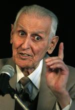 Jack Kevorkian har afsonet en otte år for at yde aktiv dødshjælp til en 52-årig mand, der led af uhelbredelig sklerose. 